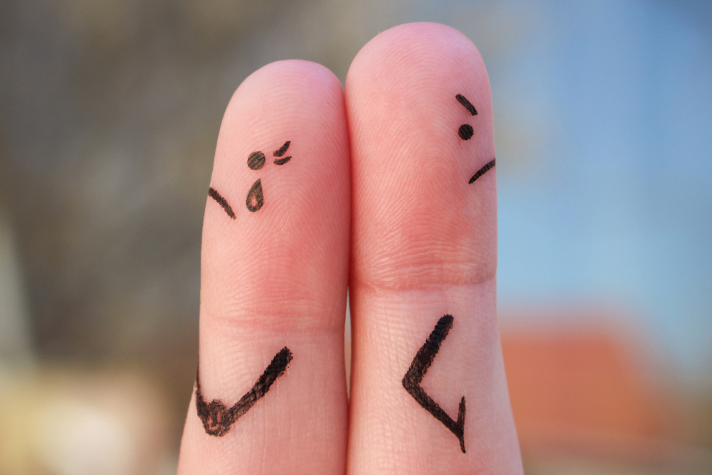 Two finger facing each other